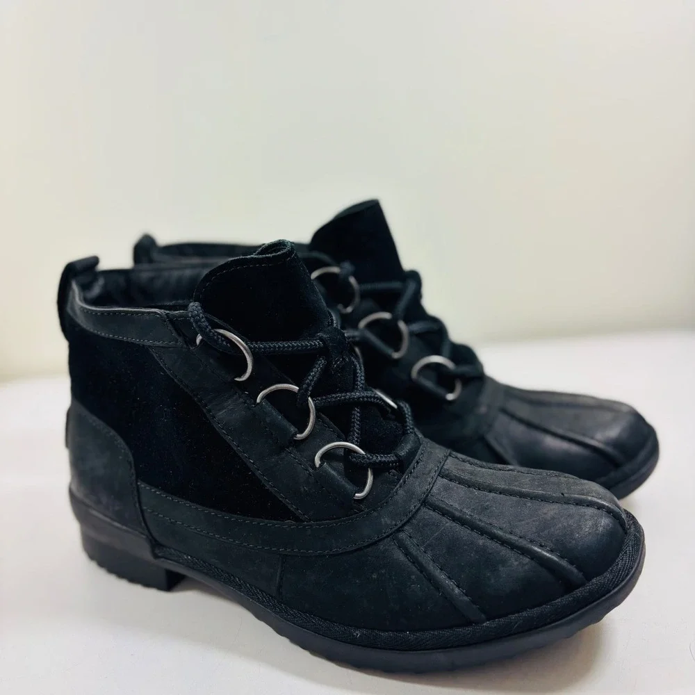 UGG Greda Waterproof Duck Ankle Boot‎ Black Leather & Suede Women's Size 7.5